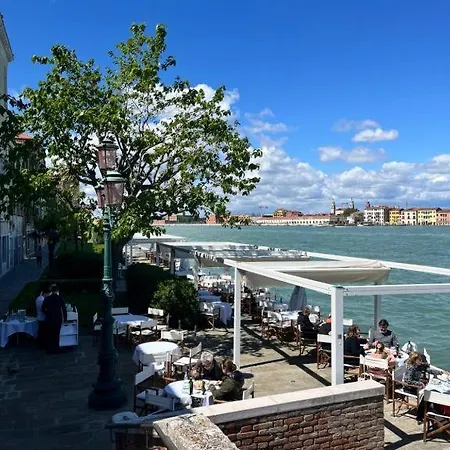 Apartment 3 Windows On St - Waterfront Venice