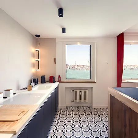Appartamento 3 Windows On St - Waterfront Venezia