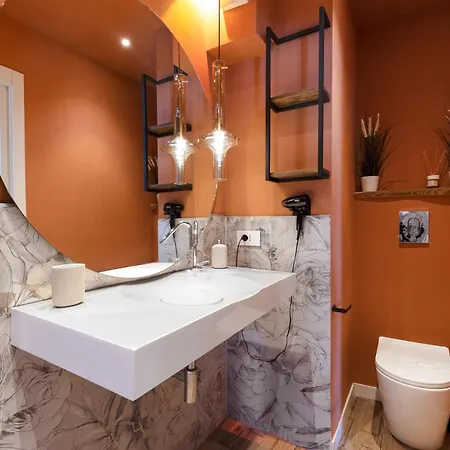 3 Windows On St - Canal View Apartmán *