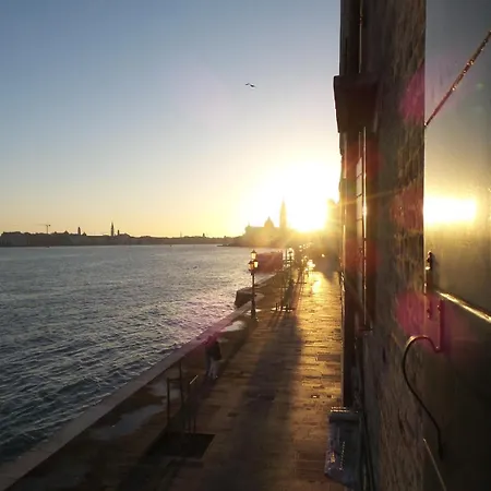 3 Windows On St - Canal View アパート *